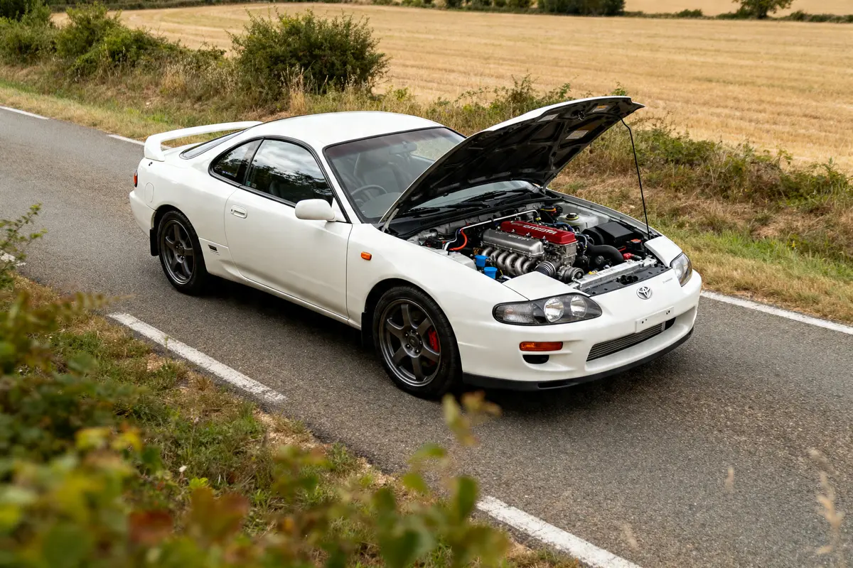 Toyota Celica four : Achat, fiche technique &amp; avis